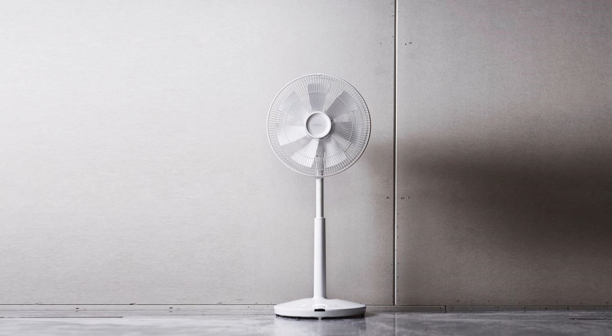 天哪，體感溫度破40度！？坐著熱、站著也熱，冷氣電費